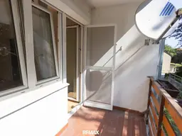 4-Zimmer mit Loggia und Stellplatz