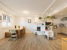 GEMÜTLICHE FAMILIEN-MAISONETTEWOHNUNG MIT GROSSZÜGIGEM RAUMKONZEPT &amp; BALKON