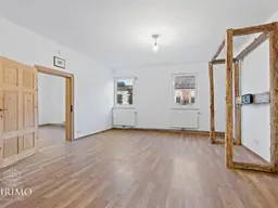 Großzügige 5-Zimmer-Wohnung mit Balkon, Garten &amp; Parkplätzen im Zentrum von Waldhausen