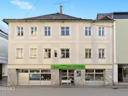 Einmalige Gelegenheit: Historisches Mehrfamilienhaus mit vermietetem Geschäftslokal im Herzen von Vöcklamarkt mit enormen Potential