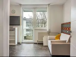 Voll möblierte 1-Zimmer-Wohnung mit großem Balkon in ruhiger Top-Lage am Auberg