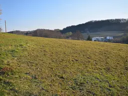 BAUGRUNDSTÜCK - Widmung Bauland-Dorfgebiet