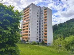 Günstige Wohnung mit barrierefreien Zugang und gemütlicher Loggia