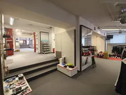 Büro/ Gewerbe/ Lagerfläche zu Vermieten! Preis und Flächen nach Absprache!