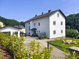  Modernes Lebensgefühl in erhöhter Waldrandlage nahe dem belebten Hauptplatz