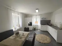 Großzügiges Ein-Mehrfamilienhaus mit Charme in Aussichtslage - nur 1 Stunde nach Wien