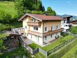 Großzügige Dachgeschoßwohnung am Sonnhang