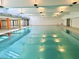 Luxus trifft Natur: Hochwertige Wohnung in Grünruhelage mit Pool &amp; Wellness