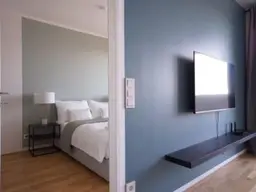 Stilvoll möblierte 2-Zimmer-Wohnung mit Loggia im Marina Tower