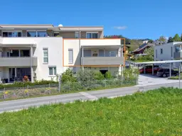 Top-modernes Wohnen in Moosburg: Exklusive Eigentumswohnung mit Whirlpool und Schlossblick