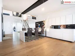 Wohnen mit Weite - Galeriewohnung mit Dachterrasse, großzügigem Wohnbereich und beeindruckender Raumhöhe nahe Attersee