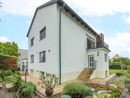 Gepflegtes Einfamilienhaus mit großem Garten, Pool &amp; Top-Zustand in begehrter Lage von Strebersdorf