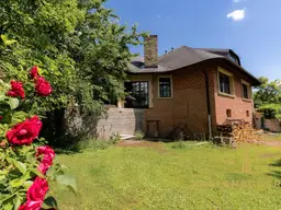 Sonniges Landhaus in absoluter Ruhelage: stilvoll, luxuriös und märchenhaft
