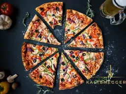 Großes Lokal im 5. Bezirk zu pachten + 2 Wohnungen darüber zu mieten (Kauf GesmbH)