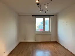 Brauhausstraße - 3 Zimmer Neubau im 4. Liftstock