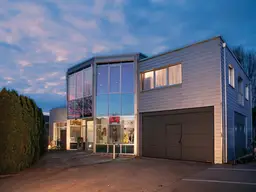 Modernes Wohnen und Arbeiten in einem Haus