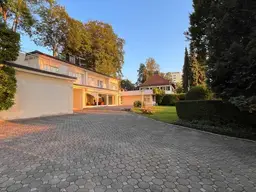 Elegante Villa am See