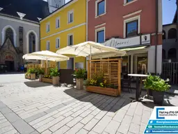 Investment-Chance im Herzen von Schwanenstadt - Wohnhaus mit gut vermietetem Cafe