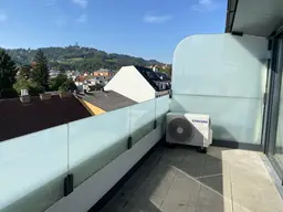 Urfahr Hauptstraße!Herrliche 4-Raum-Maisonette neben der Lentia City mit Dachterrasse, Klimaanlage und Einbauküche!