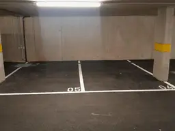 Tiefgaragenstellplatz in der Wiesengasse (Innsbruck) zu vermieten
