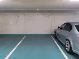 Tiefgaragenabstellplatz in der Reichenau (Radetzkystraße 54-58) zu vermieten