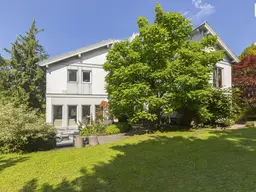 Architektenvilla umgeben von einem idyllischen Gartenjuwel in Ober St. Veit - Wohnen mit Potenzial und Raum für Ihre persönliche Vision