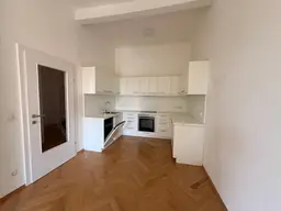 Sanierte Altbauwohnung nähe Schlossberg zu vermieten!