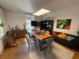 Repräsentatives Büro auf zwei Ebenen mit Lager und Parkplätzen in der Puntigamer Straße 24, 8041 Graz