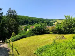 Baugrundstück mit Garagenzufahrt in Grünlage Pressbaum