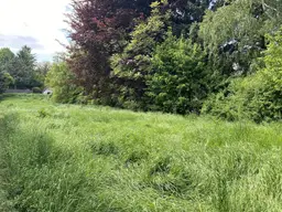 Baugrundstücke zu verkaufen, zentral, eben, Ruhelage, naturnah