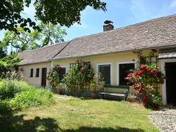 Ländlich wohnen, großzügig leben: Haus mit Garten, Werkstatt &amp; Weinkeller in Kleinriedenthal