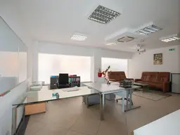 Modern ausgestattetes Geschäftslokal in Top-Lage – 138 m² Nähe Favoritenstraße um € 3.000 brutto zur Miete