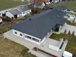 Idyllisches Zweifamilienhaus mit 1.537 m² Grundstück in ruhiger Wohnlage