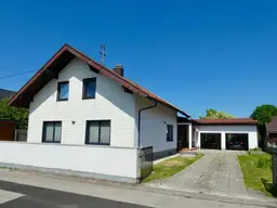 Zweigenerationenhaus in ruhiger Siedlungslage