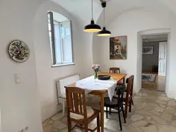 Charmantes Winzerhaus mit historischem Presshaus und Garten