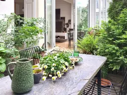 Atelierwohnung in einem Jugendstilhaus - zur Anlage