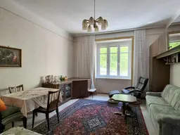 Sanierungsbedürftige Altbauwohnung in guter Lage
