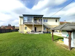 Preisreduktion! Wunderschönes Zweifamilienhaus mit großzügigem Garten und erstklassiger Ausstattung