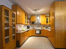 Wohnen &amp; Vorsorgen: Charmantes Haus mit Garten + Zinshaus mit Potenzial (6 Einheiten) auf 1.130 m²!