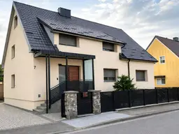 Neuwertiges Wohnhaus in Bestlage mit Einliegerwohnung und Gästeappartment!