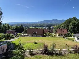 Tolles Baugrundstück auf einem sehr ruhig gelegenen Südhang - Aussichtslage mit viel Sonnenschein!