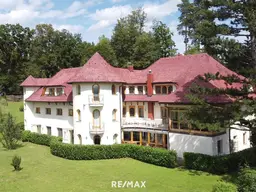 Eindrucksvolles, schlossähnliches Landhaus auf großzügigem Anwesen südlich von Graz