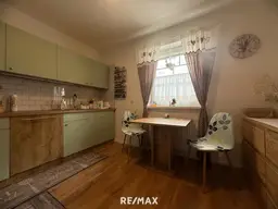 *** Top Preis: Saniertes voll möbliertes kleines Wohnjuwel, großer Terrasse, niedrige Betriebskosten &amp; viel Stauraum ***