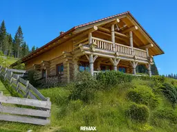 *** Einzigartiges 160 m² Naturstammhaus mit Veranda und Balkon am Alpl – Ruhe, Panoramablick und Ferienvermietungspotenzial ***