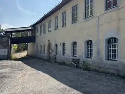Wohn- und Gewerbeimmobilie mit Entwicklungspotenzial in Bad Bleiberg