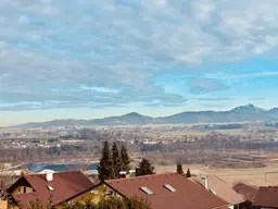 Exklusives Wohnen in traumhafter Aussichtslage in Ohlsdorf