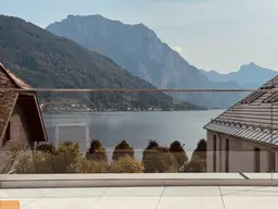 Exklusives Penthouse: Ausblick, Architektur &amp; Lebensqualität