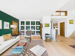 3-Zimmer Dachgeschosswohnung im 18. Bezirk mit Wienblick &amp; zwei Garagenplätzen