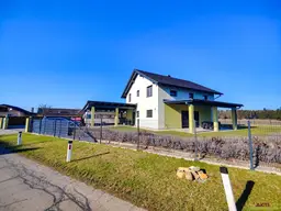 Neuwertiges Haus in gehobener Ausführung. - Viele Highlights warten auf Sie. - Nur 10 Min. nach Leibnitz.