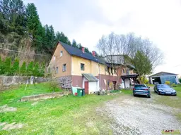 Vielseitiges Sanierungsobjekt mit Nebengebäuden und großzügigem Grundstück in naturnaher Lage.
